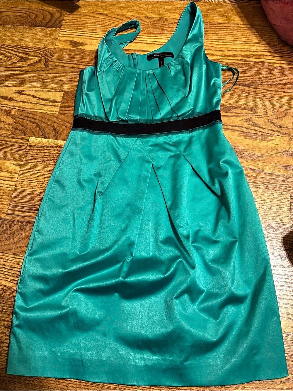 BCBGMAXAZRIA Satin Mini Dress in Green Size 2 Like New